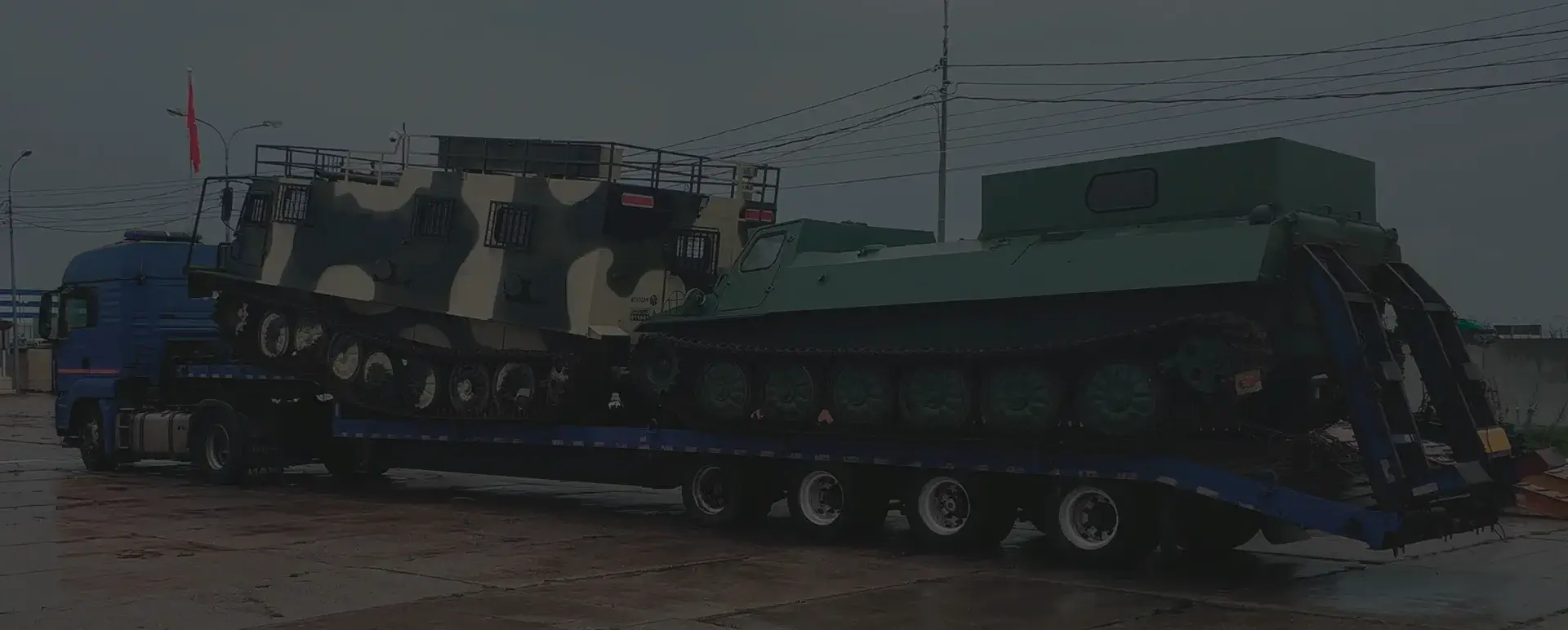 Транспортировка танков и ракет в рабочем поселке Русская Поляна (Сибирский округ - Омская область) с соблюдением секретности.